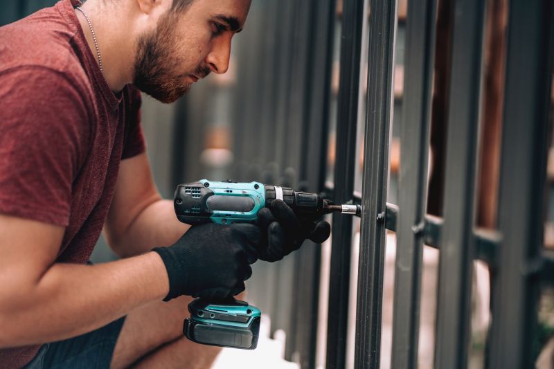 Steel Fence Replacement in Kansas City, MO